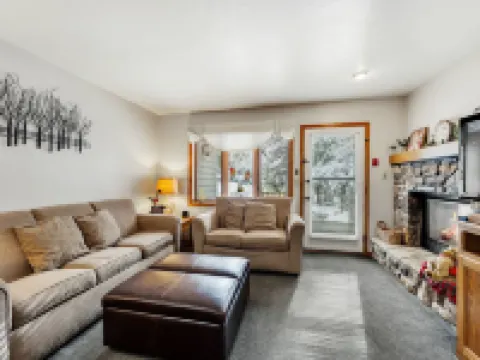 Evergreen Hill Condominiums Hotels in Door County