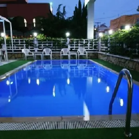 Umit Hotel Отели рядом с достопримечательностью «Нижний Дюденский водопад»