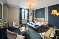 Cristal Hôtel Restaurant - Logis Hotels Hotels in Saumur