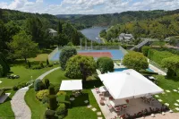 Logis Hôtel Beau Site Hotels in Chaudes-Aigues