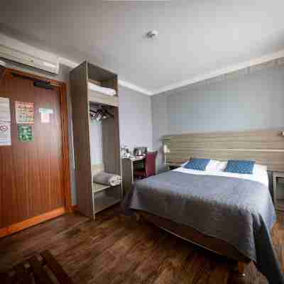Logis Hôtel Au Relais Nivernais Rooms
