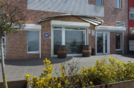 Iraipe Izaga Hostal Hotels in 