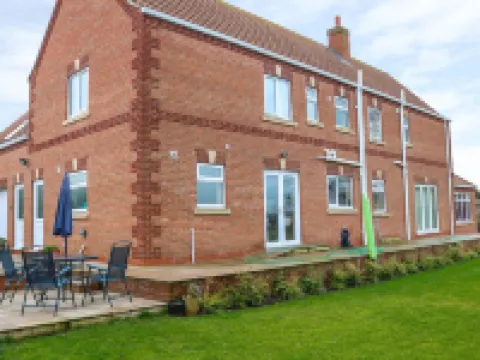 Providence Apartment Hotels near The Trolleybus Museum