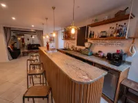 La Maison George Hotels in Chanceaux