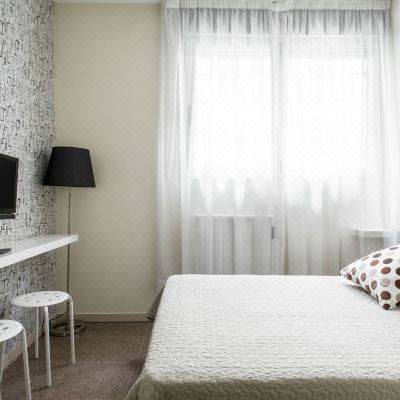 Executive Studio Residencia Universitaria Blas de Otero Promo Code