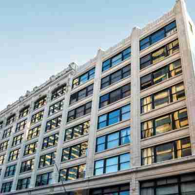 Bold 2Br 2BA in the Block Apartment by CozySuites! Hotel Exterior