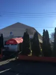 Waterford Inn - parking