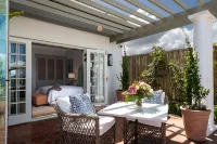 La Fontaine Guest House Hermanus فنادق في هرمانوس