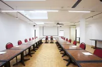 Calvy Hotel di 