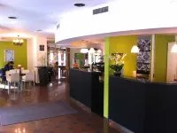 Lipa, Hotel & Bistro - bar