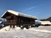 德拉哈豪斯酒店 - 民宿