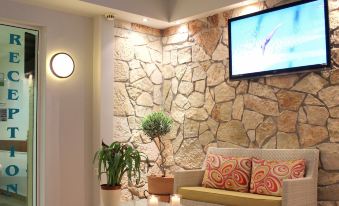 Amaryllis Hotel Apartments