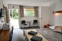 Byer Fountain Motor Inn Hotels in Holbrook