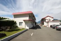 Harrison Spa Motel - Parking