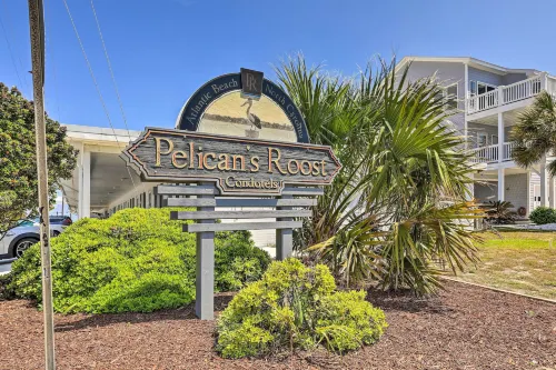 Atlantic Beach Studio w/ Community Pool! - Parkplatz
