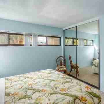 BEAUTIFULLY REMODELED WITH GREAT OCEAN VIEW! Rooms