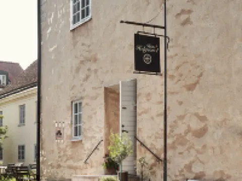 ホテル ヘルゲンド ヴィスビー ゴットランド島のホテル