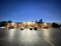 Americas Inn Bardstown - parking