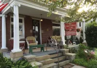 Colonial House on Main Hotels in Ligonier