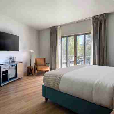 Acqua Hotel Rooms