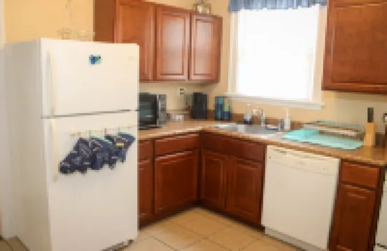 Modern Cozy Getaway 6 Miles from Downtown, Cincinnati