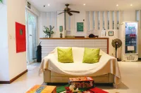 Palace Beach Hostel