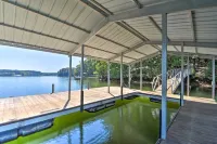 Lake Hartwell Home w/ Dock < 10 Miles to Clemson! - balcony