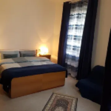 房間和早餐戴安娜E Ninni