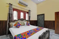 FabHotel Raghunandan Inn Hotels in Katra Bhogchand