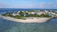 Beach Stone Hotels in Dhigu