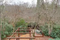 'Creek Bend Escape' w/ Hot Tub + River Views! - 3 tähden