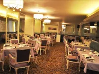 Hotel Centre Point Hotels near Sitabuldi Fort