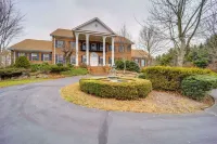 Immaculate Boone Villa w/ Entertainment Lounge! - Villas