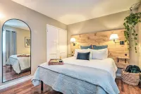 時尚且現代的伯班克瑰寶，帶有私人庭院！ 好莱坞华纳兄弟影城之旅附近的飯店