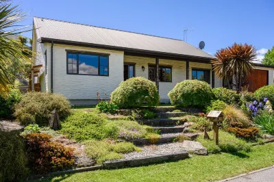 Criffel Peak View Bed and Breakfast