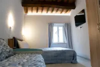 Room Rent Morrona Hotels in Peccioli