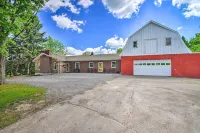 Roomy Montour Falls Retreat w/ Private Pool! - 3-Star