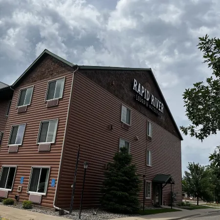 Rapid River Lodge