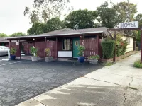 Pacheco Pass Motel - Family