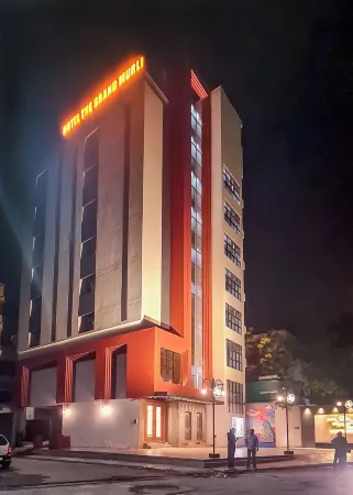 The Grand Murli Hotel, City Light Road, Surat Отели в г. Сурат