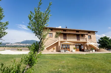 Assisium Agriturismo Отели в г. Бастия-Умбра