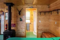 Charming cabin with AC and WiFi in delightful Two Harbors