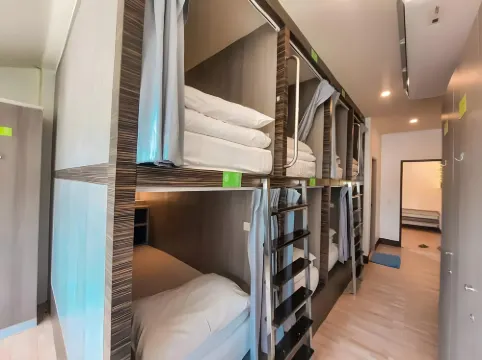 Walking Street Hostel by New Wave - Adults Only