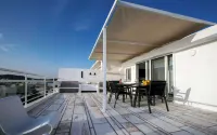 Luxury penthouse with stunning riviera view by GHH