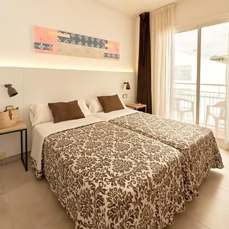 Hotel Miami Calella - El de Siempre, Como Nunca