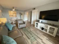 The New Sailor- BeachFront, 2 pools, 5 jacuzzis