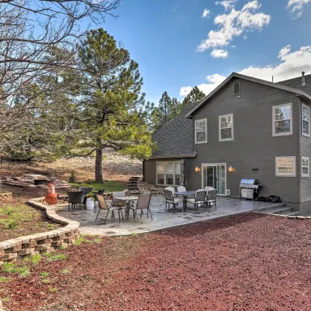 Family-Friendly Flagstaff Home < 5 Mi to Downtown!