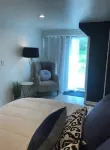 Peaceful and private renovated barn right off the winery and brewery trail