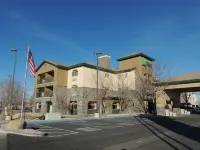 Holiday Inn Express Fallon by IHG Hôtels à : Fallon