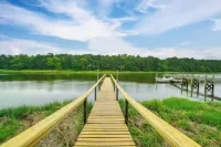Mashpee River Adventures! Serene Family Retreat - Wifi